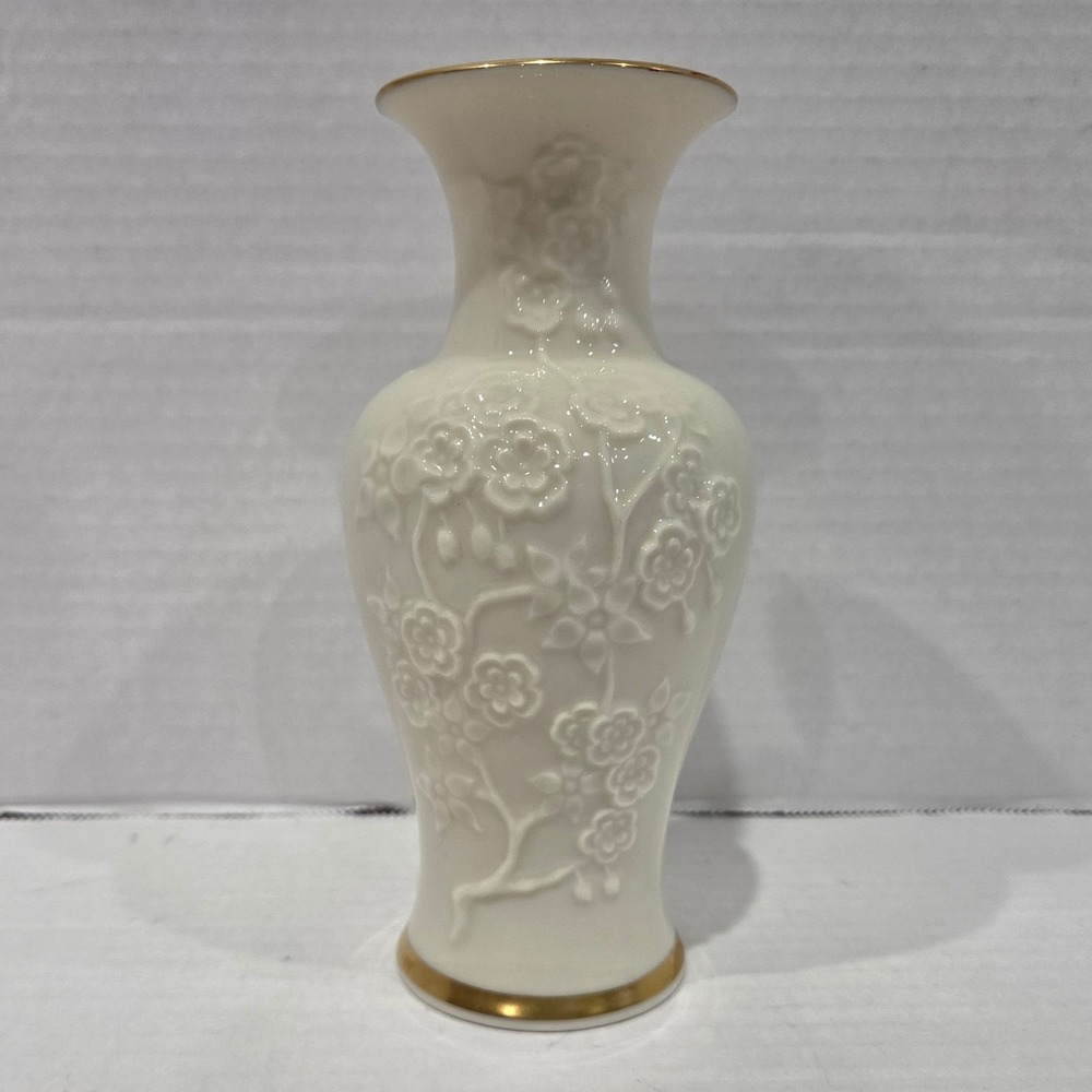 Lenox Ivory Fine China Floral Embossed Bud Vase 24k Gold Trim 6.25" Made in USA